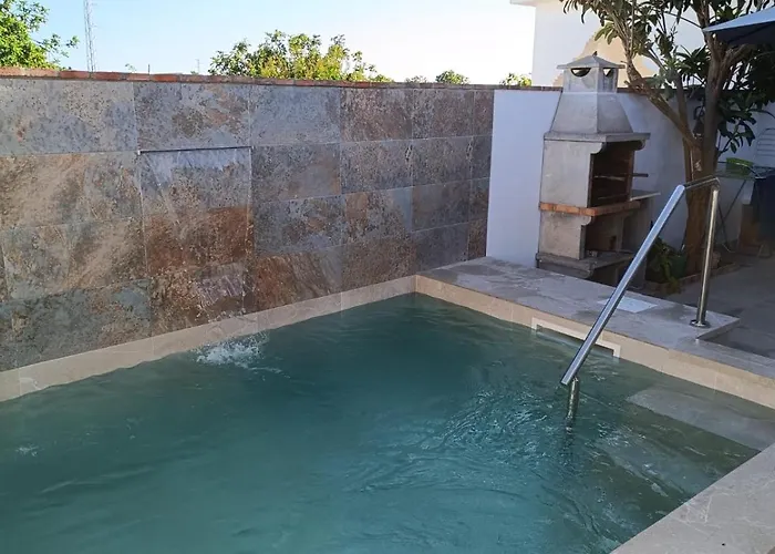 Juana Semesterbostad